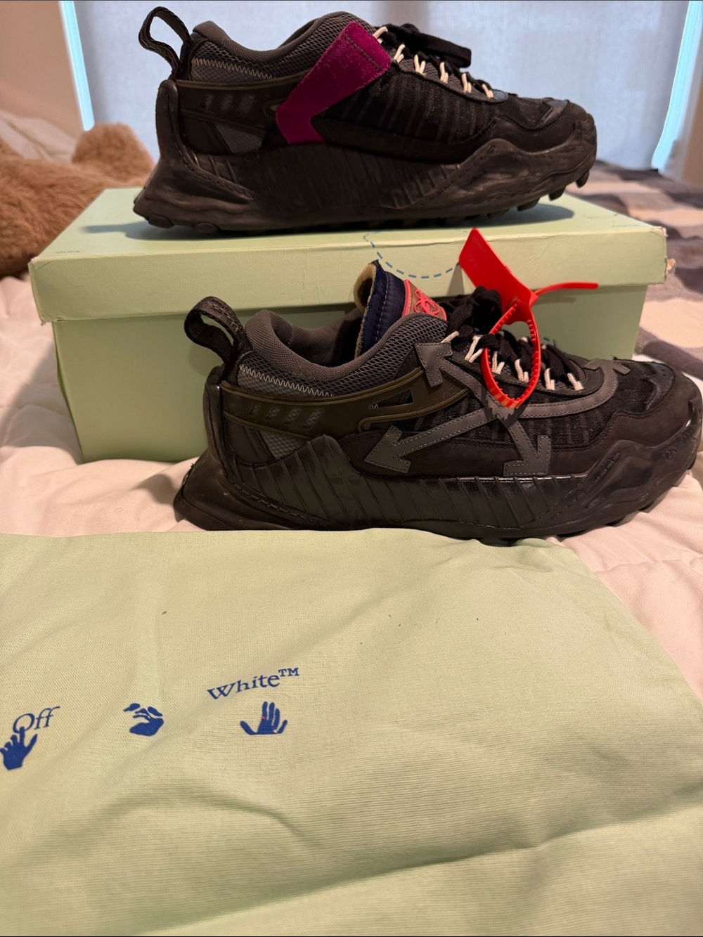 Off- White C/O Virgil Abloh ODSY 1000